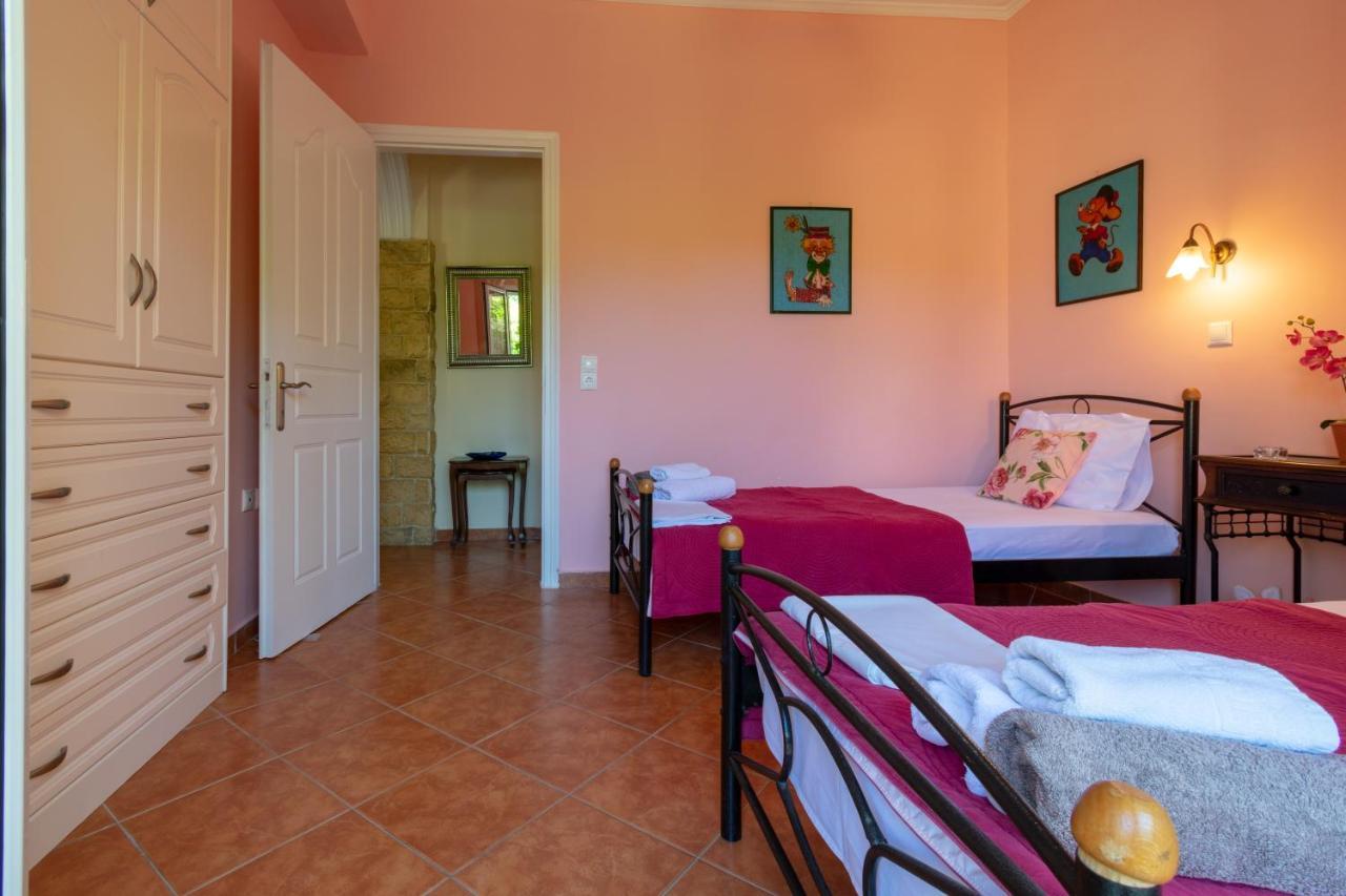 Villa Saia Chalikounas